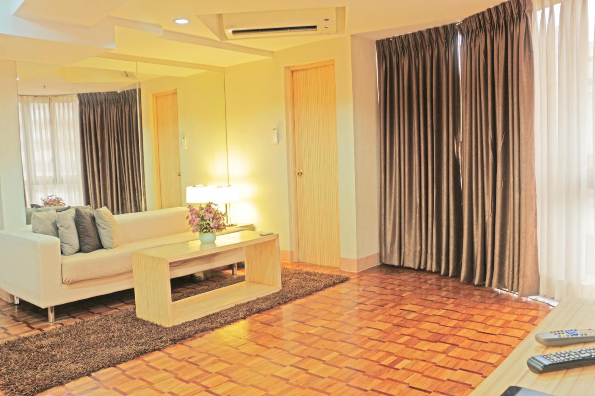 Prince Plaza II Condotel Makati City Exterior photo